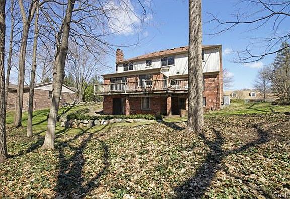 3rd image of 45715 Woodleigh Way