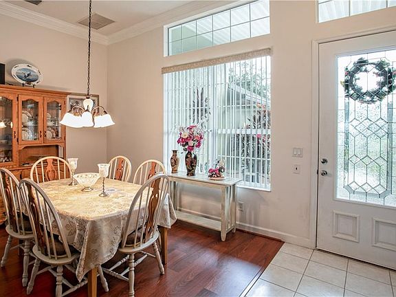 4th image of 8045 Waterbury Way