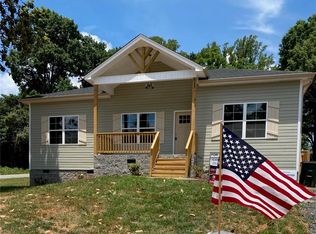 613 Kendall St, Eden, NC 27288