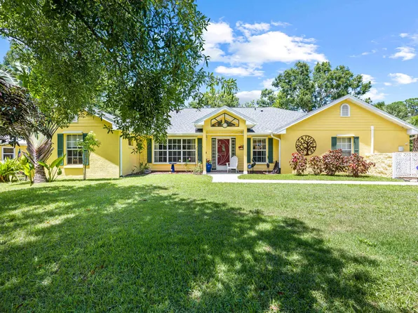 2362 Hazen St, Melbourne, FL 32904