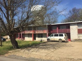 1221 W Harper St, Poplar Bluff, MO 63901