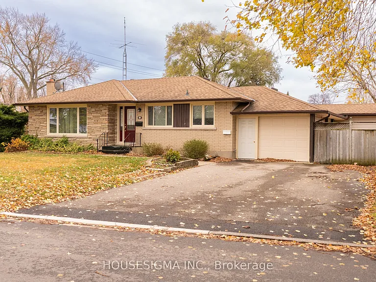1 Cherrylane Dr N — Photo 1