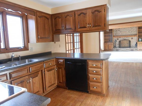4th image of 2769 Yorktown Dr