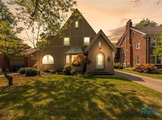 2227 Barrington Dr, Toledo, OH 43606