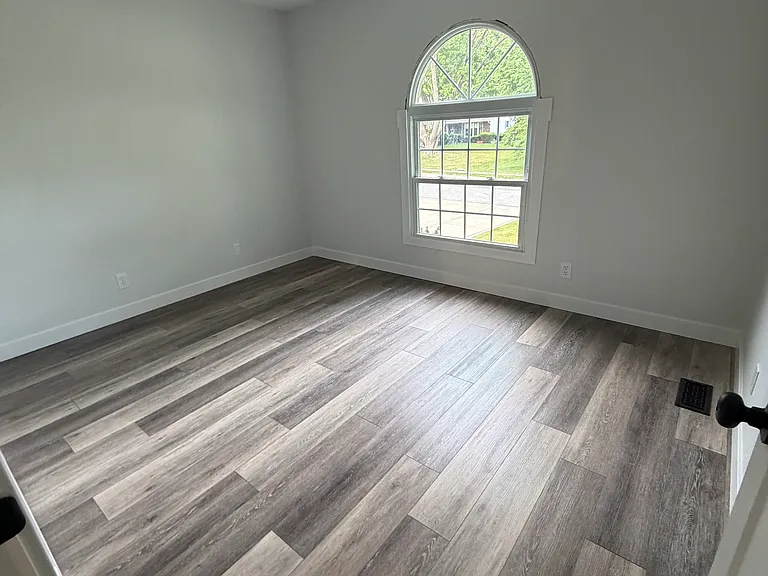 1724 Fox Point Dr — Photo 10