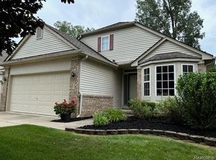 30347 Vassar St, Livonia, MI 48152