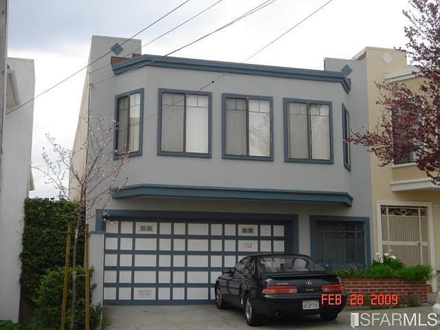 1st image of 152 Venus St