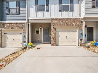 904 Creel Ln, Atlanta, GA 30349