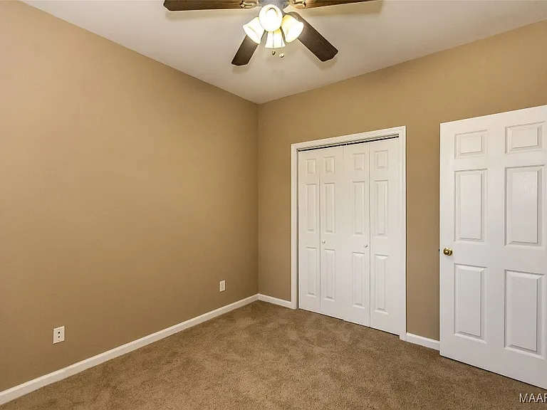 9625 Helmsley Cir — Photo 29