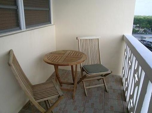 balcony
