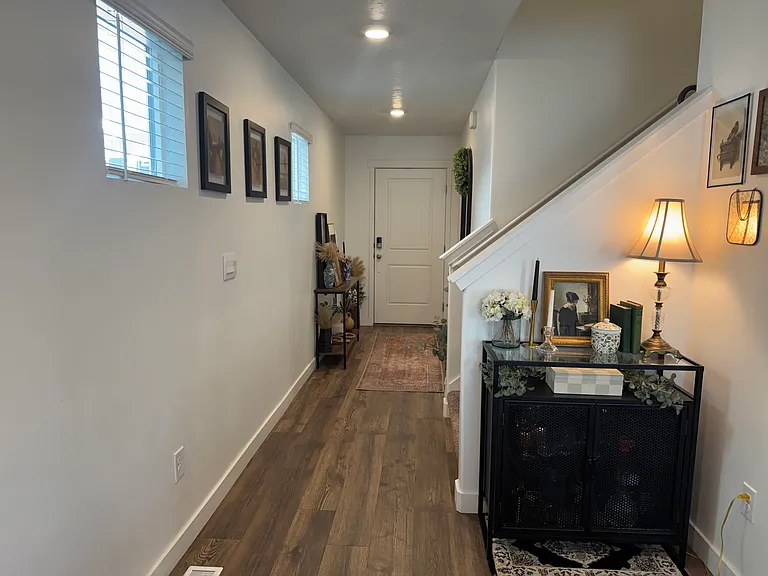1014 W Fox Run Ave — Photo 3