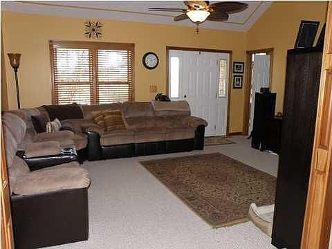 4th image of 107 Bailey Ct