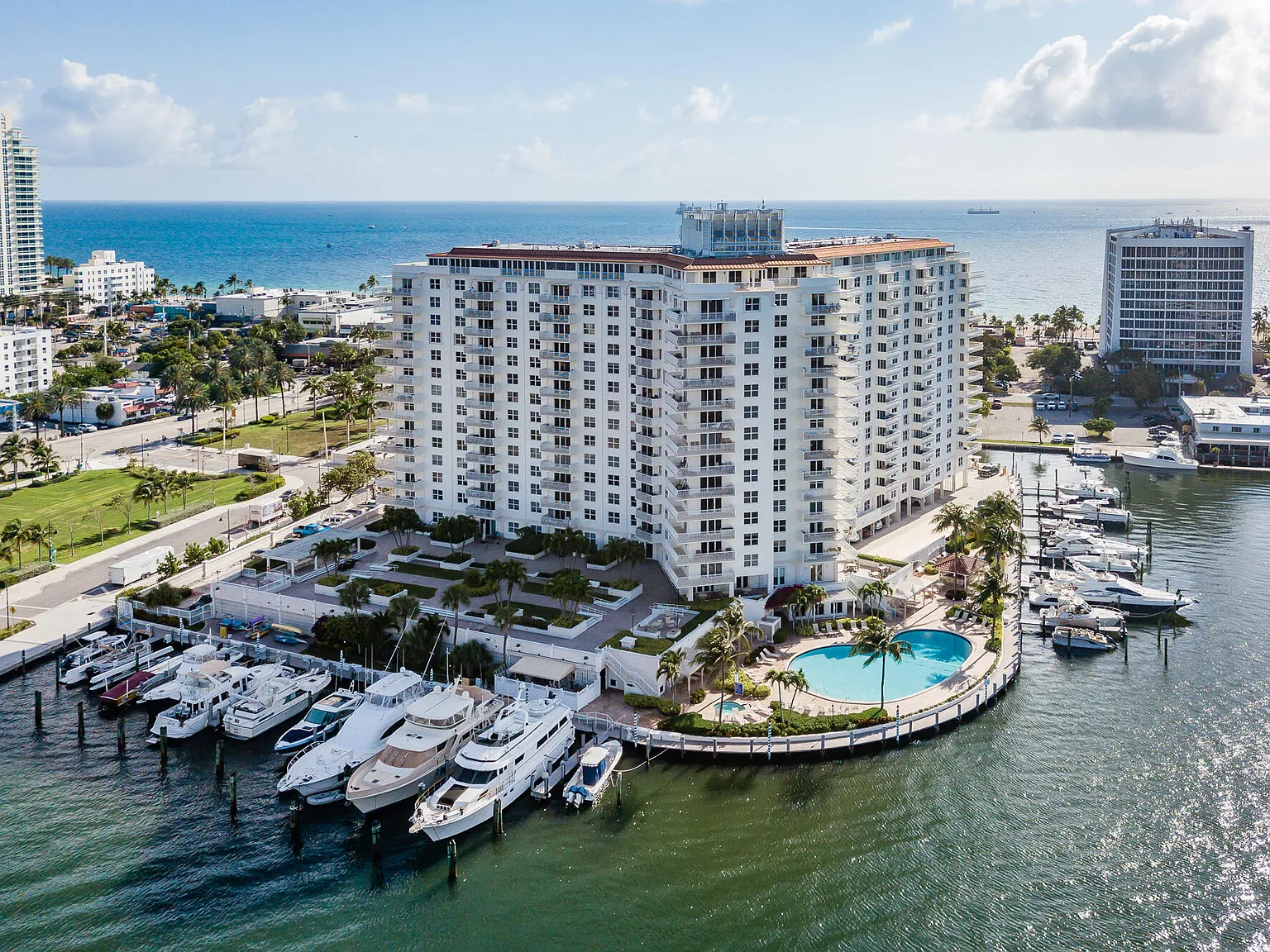 1 Las Olas Cir — Photo 2