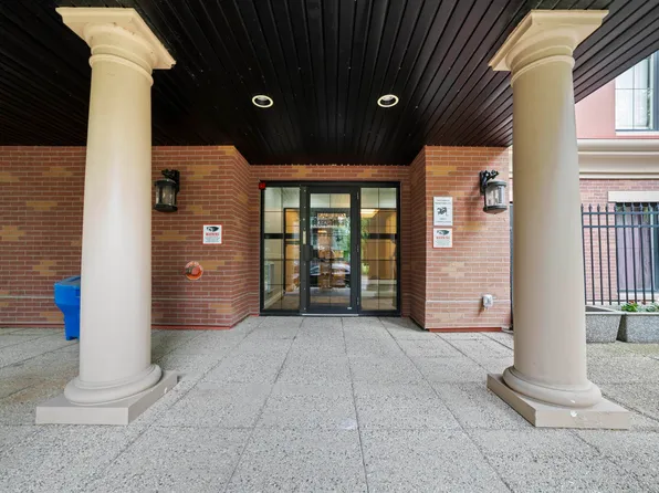 10232 115th St NW #405, Edmonton, AB T5K 1T8
