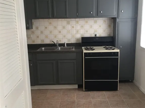 121 24th St S, Battle Creek, MI 49015