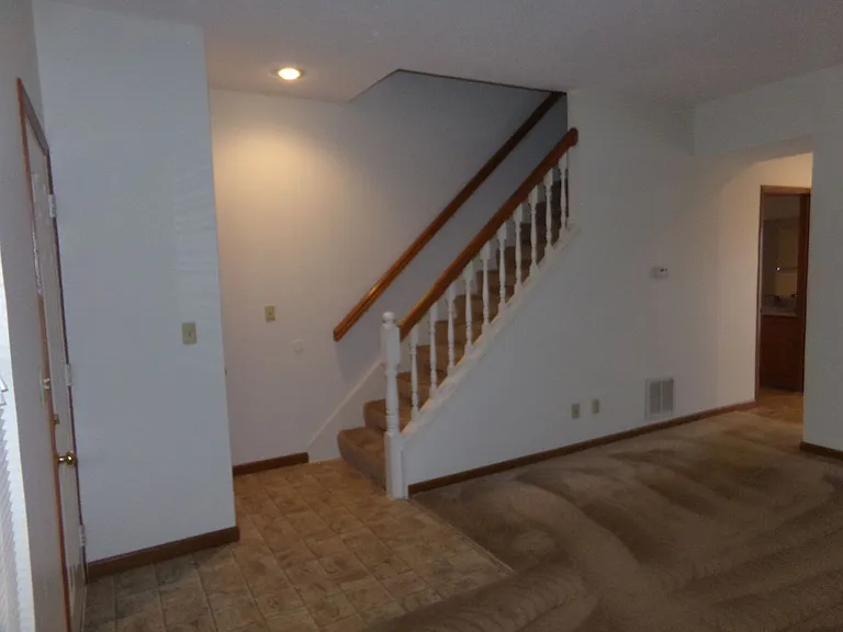 1001-1003 Jill Ct #1005 — Photo 4