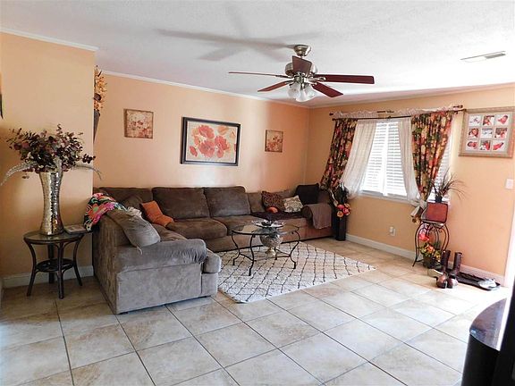 5th image of 1308 Shelby McCallum Dr