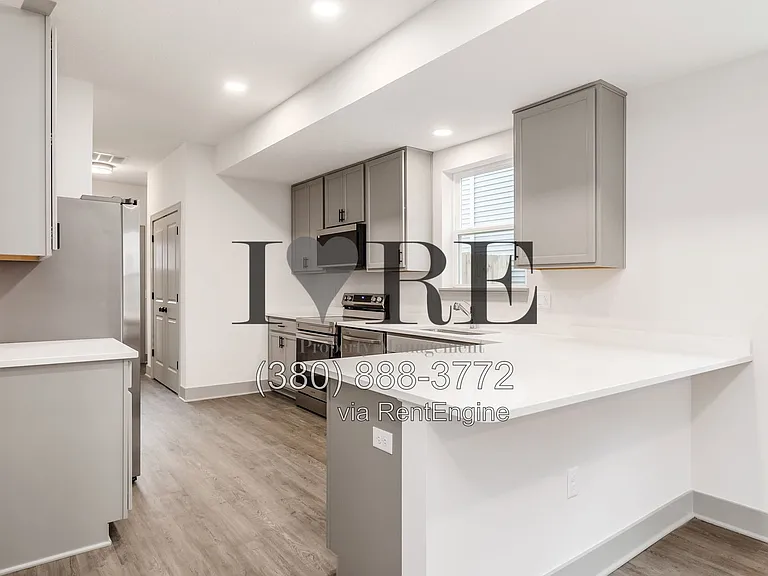 976 Ellsworth Ave — Photo 8