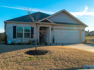 118 Hank Ct, Hazel Green, AL 35750