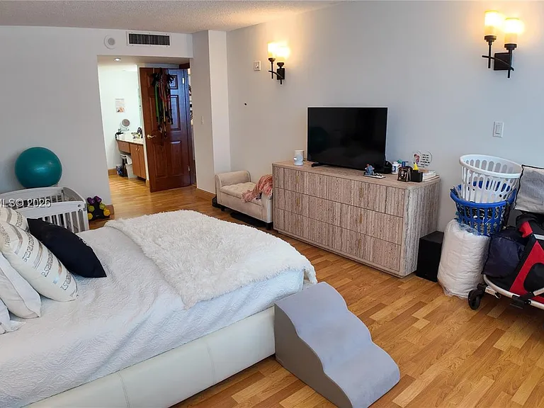 1880 S Ocean Dr #807 — Photo 21