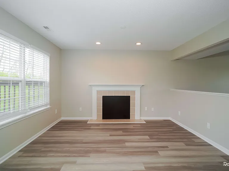 6730 Townsend Way — Photo 7