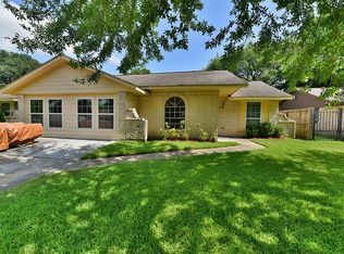 2206 Deerhurst Ln, Houston, TX 77088
