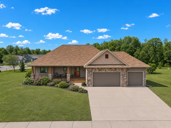4945 382nd Dr, North Branch, MN 55056