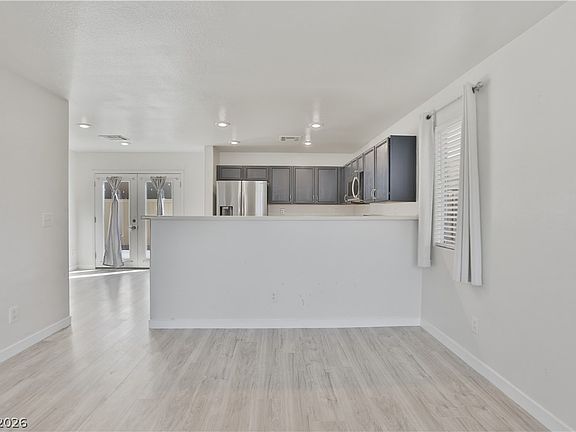 5th image of 2078 Sandy Ln