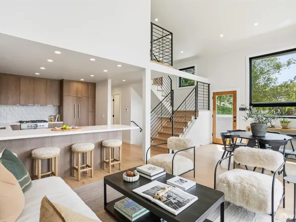 126 Mullen Ave, San Francisco, CA 94110