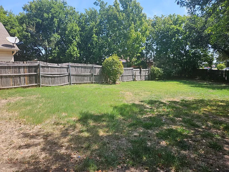 3104 Morning Meadow Ln — Photo 23