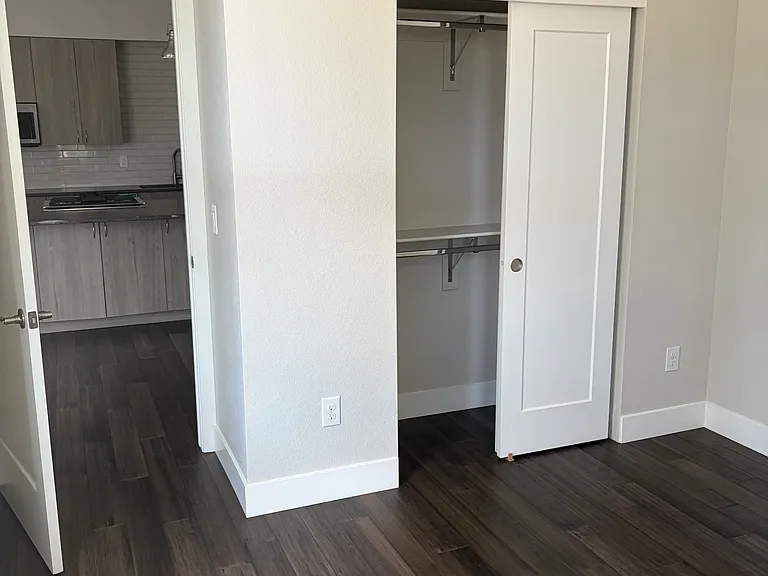 1407 Rogers Ct — Photo 13