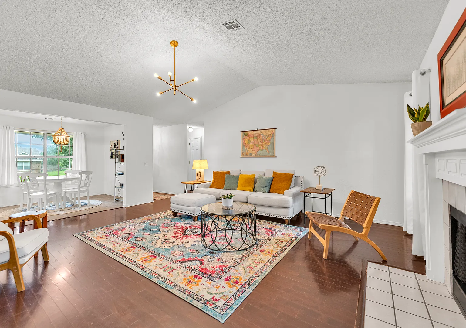 Move-in Ready! 3-Bed, 2-Bath West Fayetteville Home, complete with Fenced-in Backyard + 2x Car Ga... — Photo 3