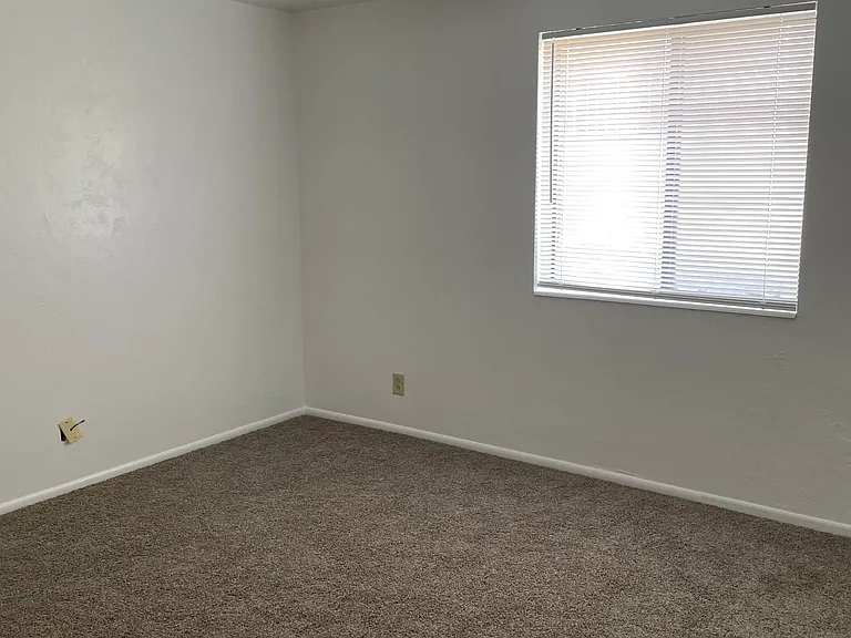 Large bed downstairs