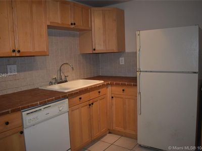 6751 N University Dr APT 121, Tamarac, FL, 33321