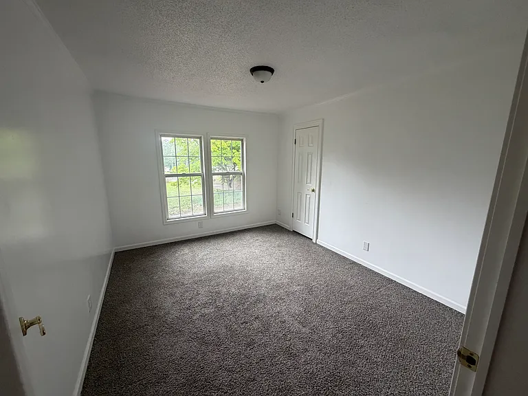 212 Bell Rd — Photo 11