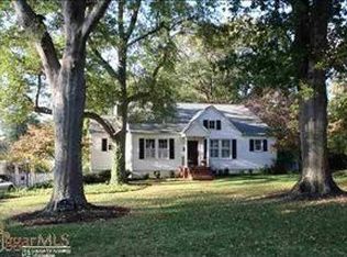 9 Riverside Dr, Greenville, SC 29605