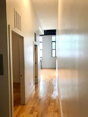 Rented by City Vista Inc | media 5