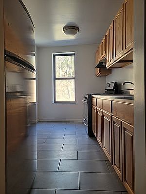 4th image of 110 Seaman Ave APT 5K