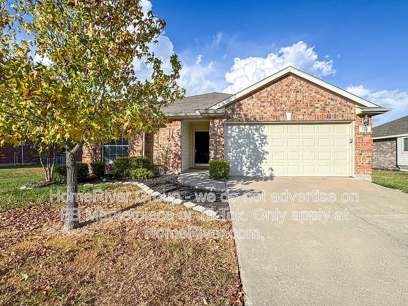 128 Redbud Dr