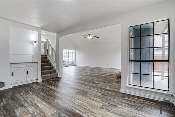 434 Wellington Dr — Photo 15