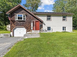 14 Birchwood Dr, White River Junction, VT 05001
