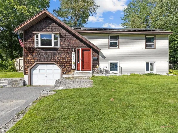 14 Birchwood Drive, Hartford, VT 05001