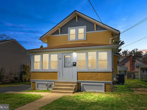 421 Johnson Ave, Ridley Park, PA 19078