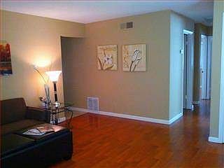 5th image of 658 Fenton St