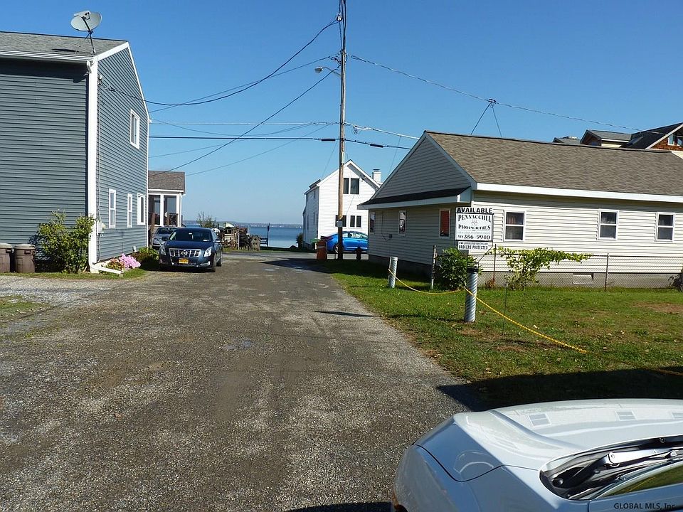 2nd image of 112 5th St