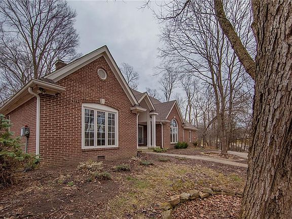 2nd image of 1203 Yellow Brick Rd