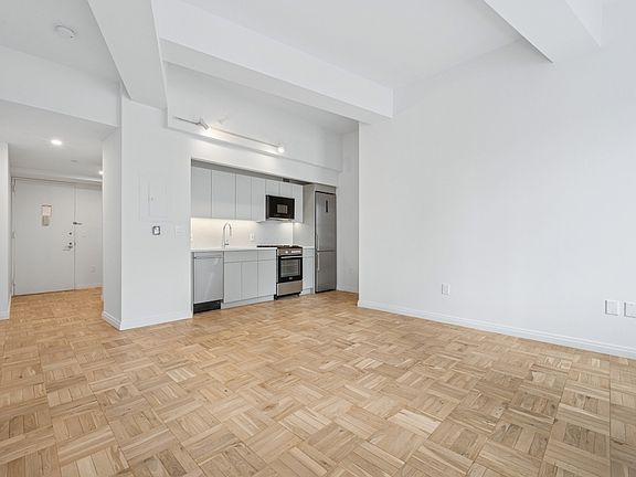 4th image of 20 Exchange Pl APT 546