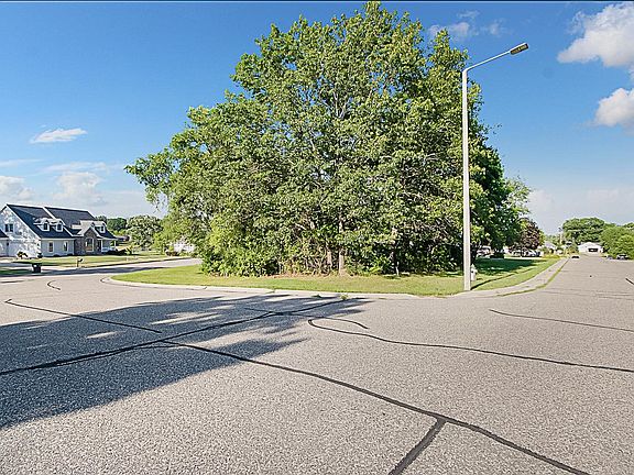 3rd image of 516 Dorn Dr