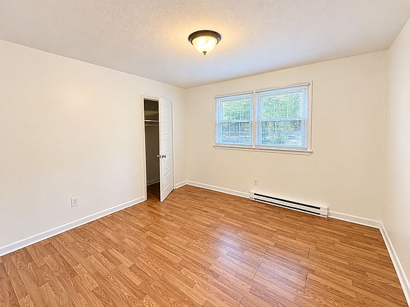 4th image of 93 Montague Rd