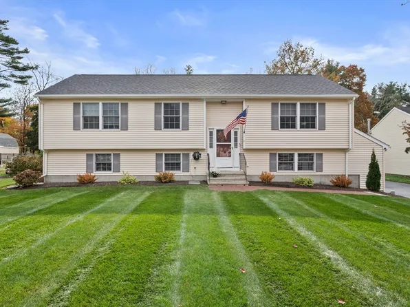 10 Crossman Cir, Abington, MA 02351